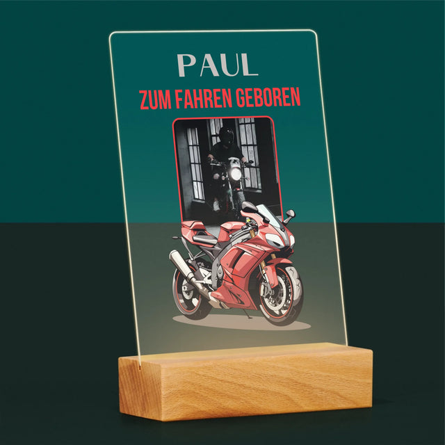 Foto Und Unterschrift: Zum Fahren Geboren - Druck Auf Acrylglas