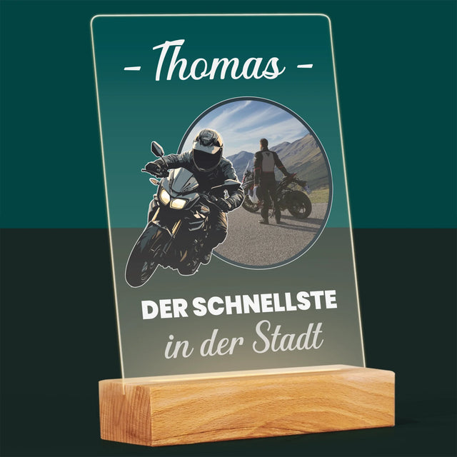 Foto Und Unterschrift: Der Schnellste In Der Stadt - Druck Auf Acrylglas