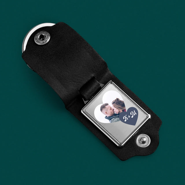 Fotocollage: Initialen Herz – Schlüsselanhänger aus Leder mit Foto | SK
